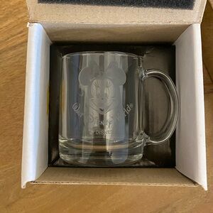 Walt Disney World Minnie Mouse mini glass mug